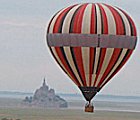 Vol en ballon dans la baie du mont saint michel